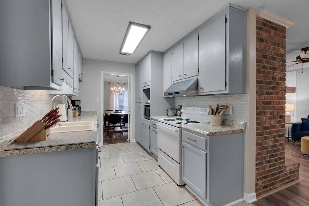 פנסקולה Quiet Relaxing Home - Close To Downtown & Beach 4Br-2Bt מראה חיצוני תמונה