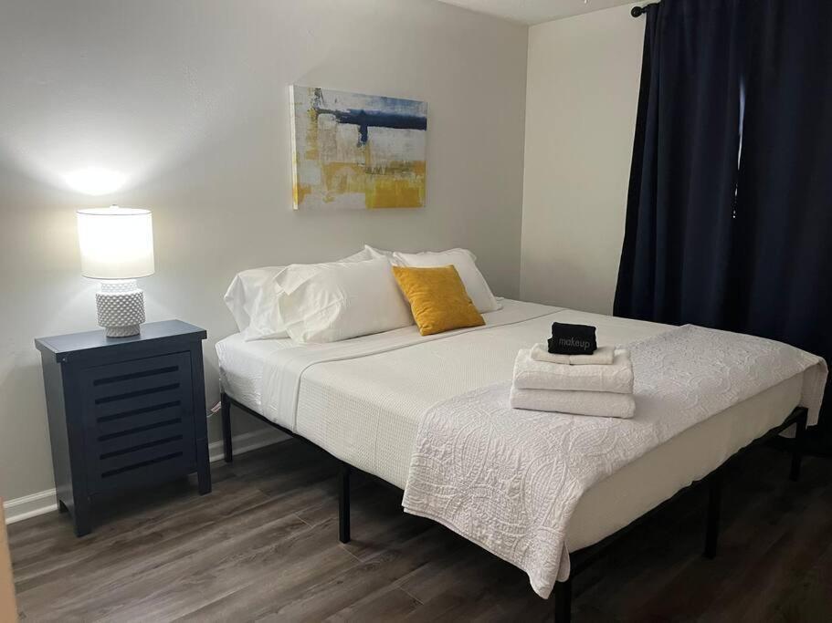 פנסקולה Quiet Relaxing Home - Close To Downtown & Beach 4Br-2Bt מראה חיצוני תמונה